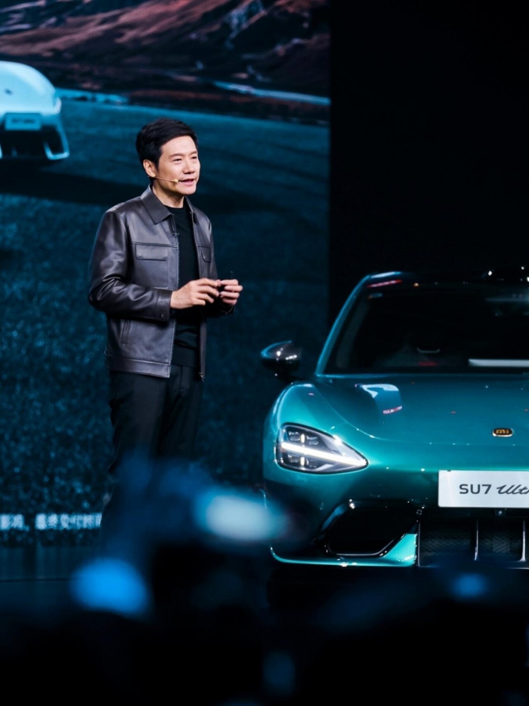 ### 雷军皮夹克风波：他真的抄袭黄仁勋了吗？