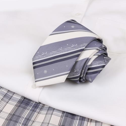 梦见领带的解读内心探索 vs 现实反映哪种更贴切？