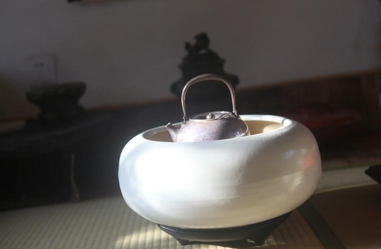 梦见石灰窑象征哪些预兆？解读梦境背后的深刻含义