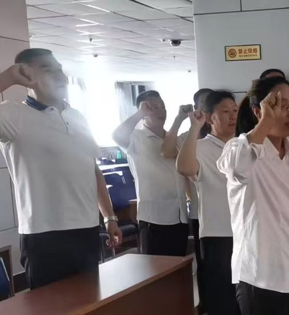 如何通过晋升培训提升森林消防员的综合素质与职业发展？