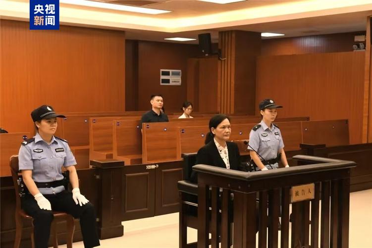 女贪官伍奕蓉受贿超千万被判11年:她的故事有什么启示? 女贪官伍奕蓉受贿超千万被判11年:她的故事有什么启示?
