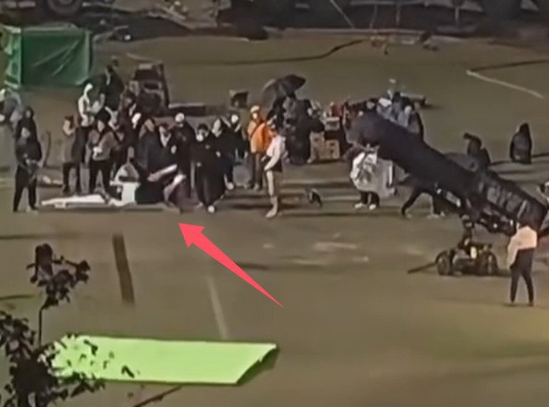 周星驰女足片场曝光：特效动作如何延续少林足球的经典？