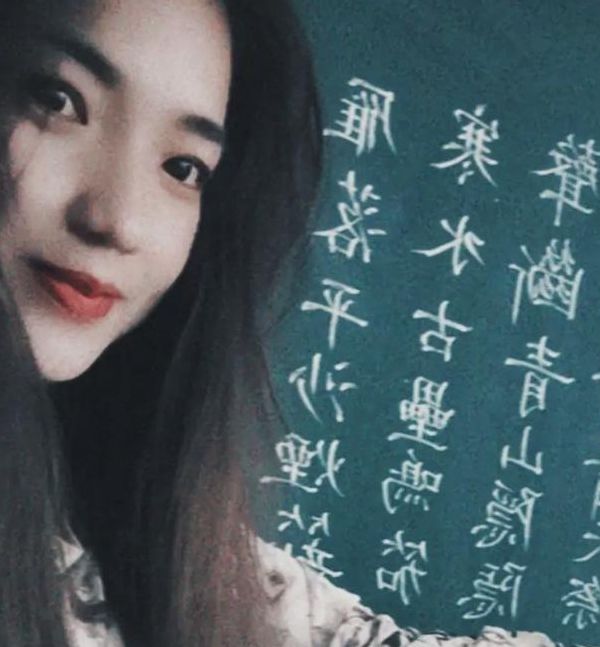 梦见粉笔有何涵义？解析梦境象征与心理暗示秘诀