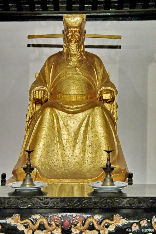 梦见包公象征哪些深意?揭开古代公正象征的神秘面纱 梦见包公象征哪些深意?揭开古代公正象征的神秘面纱