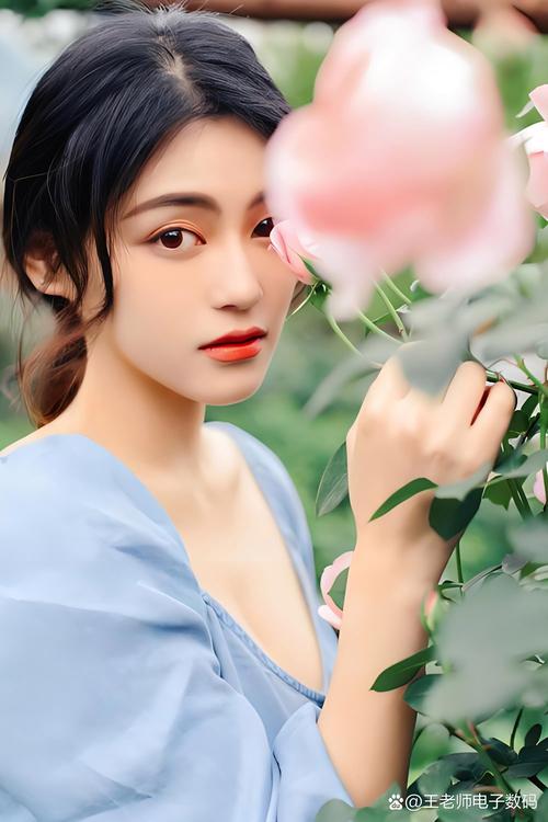 梦见演员象征内心渴望，自我反思与成长的深刻启迪！