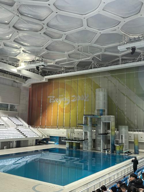 解析梦见体育馆的5个象征含义，揭示潜在心理暗示