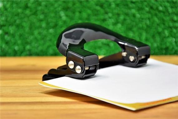 梦见打孔机预示哪些?揭秘背后的深层心理含义 梦见打孔机预示哪些?揭秘背后的深层心理含义