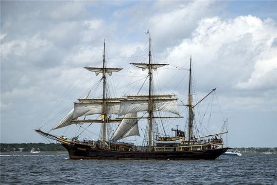 梦见桅杆预示哪些？揭秘背后的心理含义与生活启示