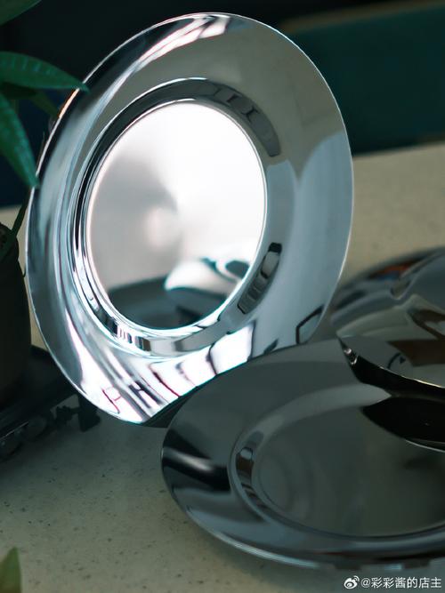 梦见碟子象征与未来成功专家精彩解读与现实影响! 梦见碟子象征与未来成功专家精彩解读与现实影响!