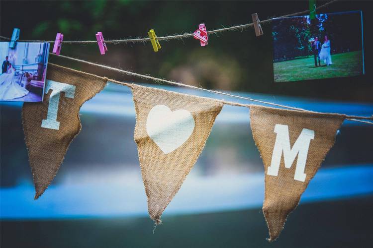 解读梦见死人微笑的象征意义，提升心理健康认知