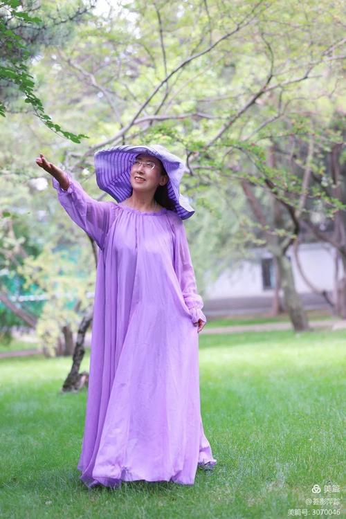 梦见紫衣象征解析梦境心理 vs 现实暗示