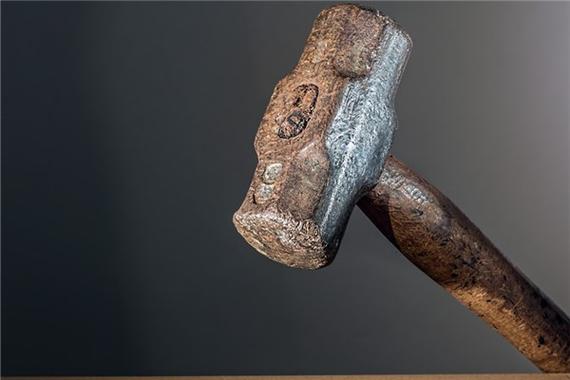 揭示梦见锤子的6种含义心理解析与运势指南