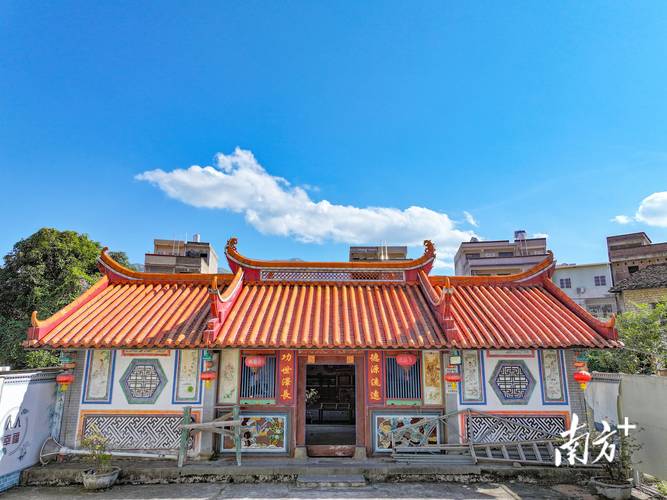 梦见祠堂预示哪些？如何解读梦境与真实生活的联系？