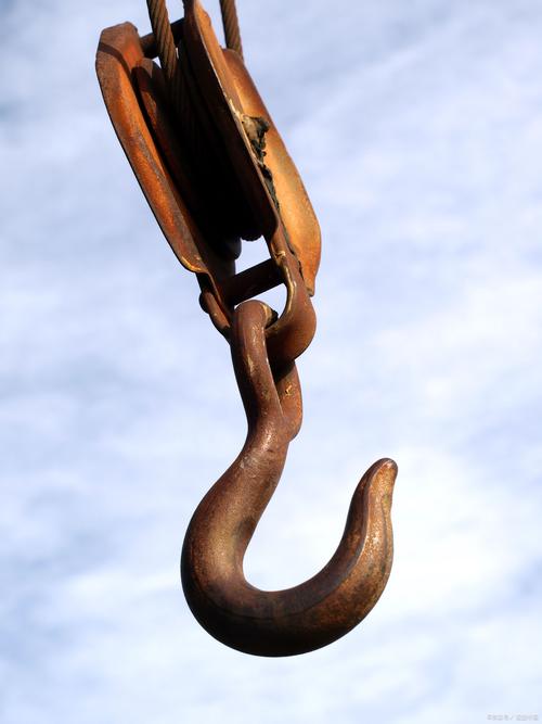 梦见吊钩的深意解读象征含义与高效解决方案