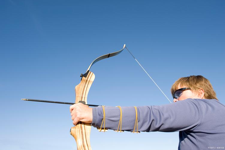 梦见射箭预示哪些？揭秘梦境中隐藏的心理暗示