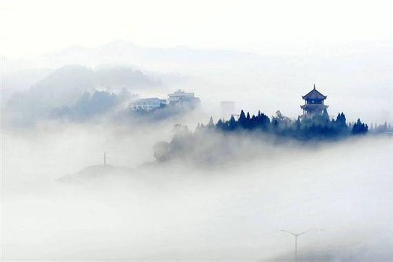 梦中大雾暗示了哪些？揭开解梦背后的神秘面纱！