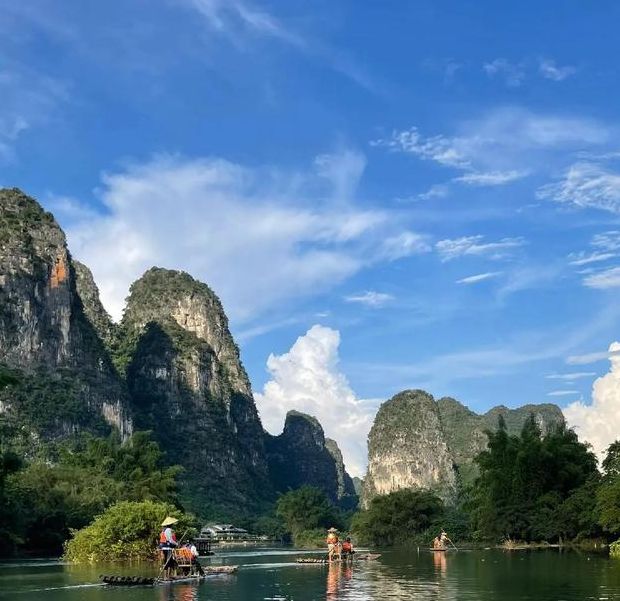 梦见竹筏象征哪些？解读意义与现实影响对比