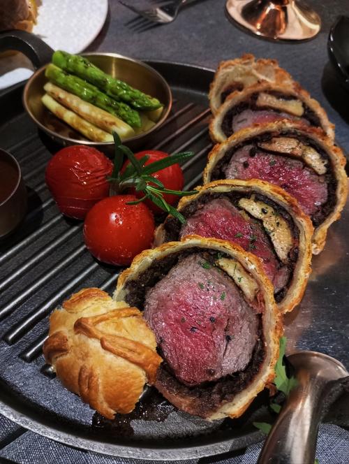 梦见牛排预示财富增加?解读异象背后的心理暗示! 梦见牛排预示财富增加?解读异象背后的心理暗示!