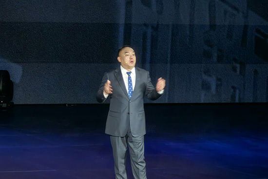 比亚迪汉L、唐L双旗舰震撼上市 | 路天喊话：BBA车主换中国领军豪车，享受创新驾驶体验！