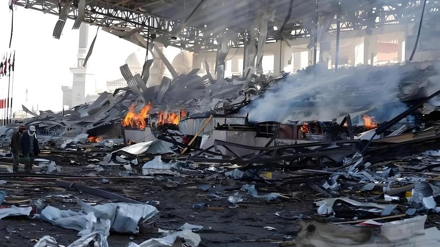 伊朗港口神秘爆炸：瞬间夺走14命，700多人受伤，背后原因究竟是什么？