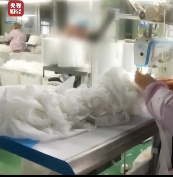 游戏行业惊悚揭秘：央视315曝光不为人知的卫生巾翻新与手机抽奖套路！你敢相信吗？