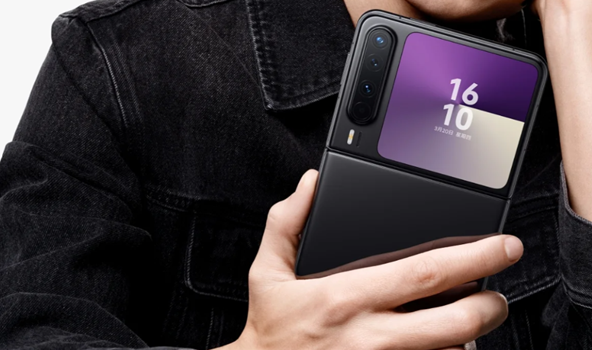 华为Pura X全球首款阔折叠手机发布：探索其创新设计与高效解决方案