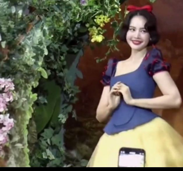 泰国版白雪公主女主为何如此惊艳？揭秘她背后的美丽秘密