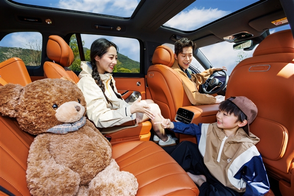 优化建议:
问界M8车载小艺如何通过多模型赋能实现极致语音交互?探讨小艺搜歌的便捷与高效 优化建议:
问界M8车载小艺如何通过多模型赋能实现极致语音交互?探讨小艺搜歌的便捷与高效