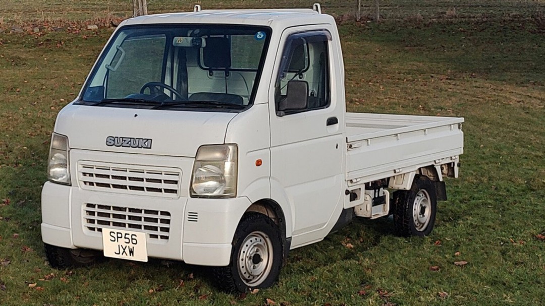 法拉利812惊艳亮相:GT赛车7四款神秘新车更新,哪款最吸引你? 法拉利812惊艳亮相:GT赛车7四款神秘新车更新,哪款最吸引你?