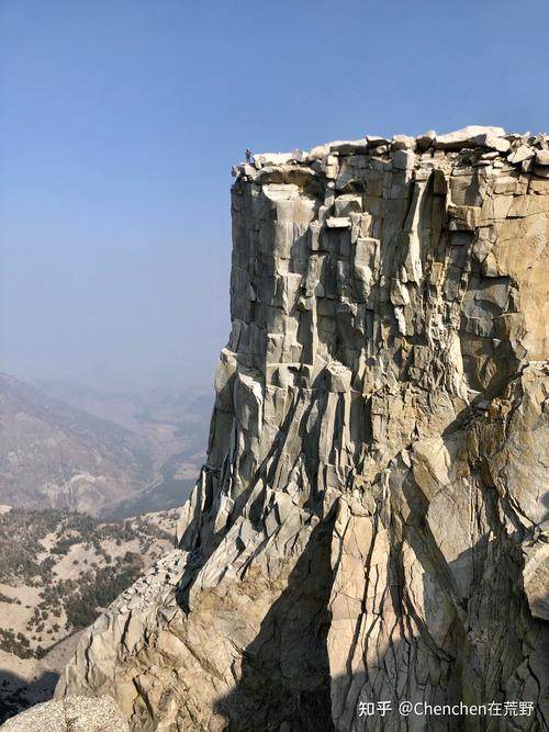 梦见攀登岩壁的心理分析揭示潜意识中的奋斗意义