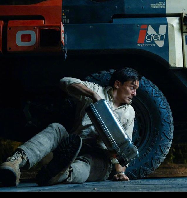 侏罗纪世界4剧照曝光:寡姐与乔贝贝如何在生死一线中求生? 侏罗纪世界4剧照曝光:寡姐与乔贝贝如何在生死一线中求生?