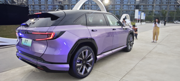 广汽本田P7定价策略揭秘：为何价格下探而价值飙升？