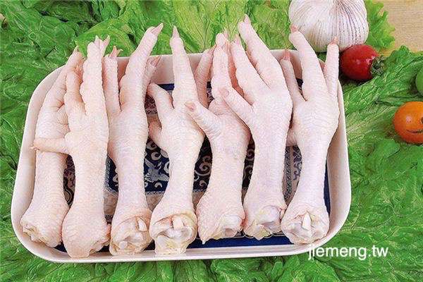 梦见鸡爪的隐喻传统解梦与现代心理学的对照分析