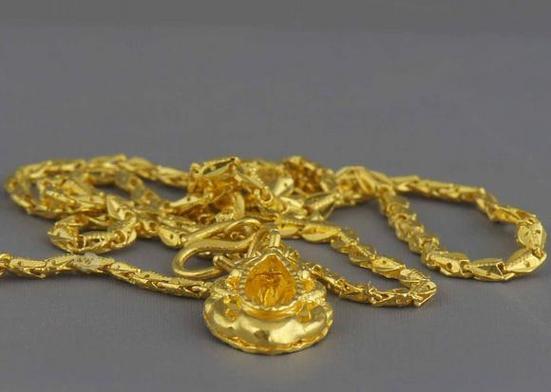 梦见捡金首饰意味着哪些?深度解析梦境背后的潜在影响与启示 梦见捡金首饰意味着哪些?深度解析梦境背后的潜在影响与启示