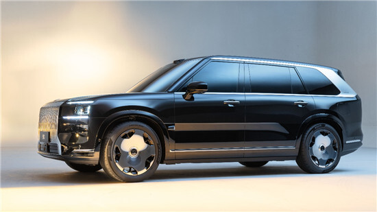 极氪9X全球首秀：浩瀚超级电混技术如何革新汽车未来？