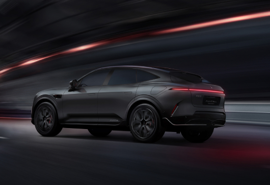 阿维塔11新款上市：标配华为三激光智驾辅助，28.99万元起售值得入手吗？