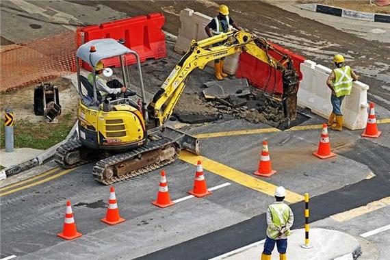 梦见修路的象征意义 vs 实际暗示解读心理与预兆