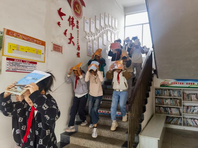 烟台市校园防震疏散演练:提高学生安全意识,掌握关键应急技巧 烟台市校园防震疏散演练:提高学生安全意识,掌握关键应急技巧