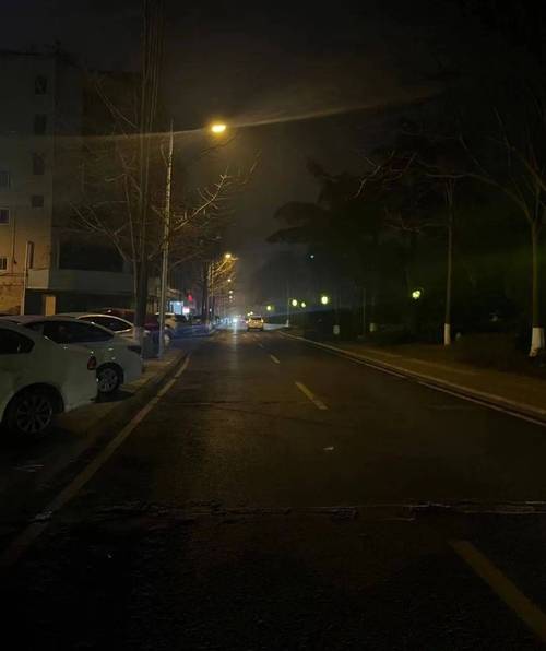 栖霞市城区路灯调整：神秘作息时间如何影响市民生活？
