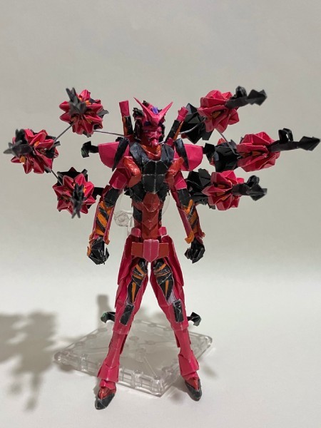 揭秘折纸版高达的制作奥秘：钢普拉大师为何甘拜下风？