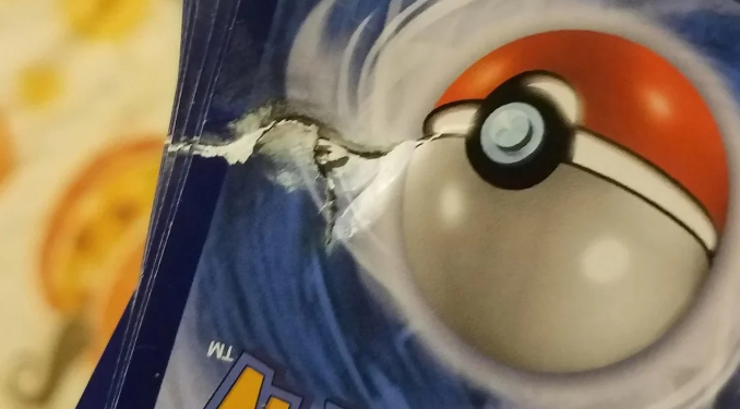 宝可梦卡牌如何奇迹挡弹？老外的惊险故事让你大开眼界！