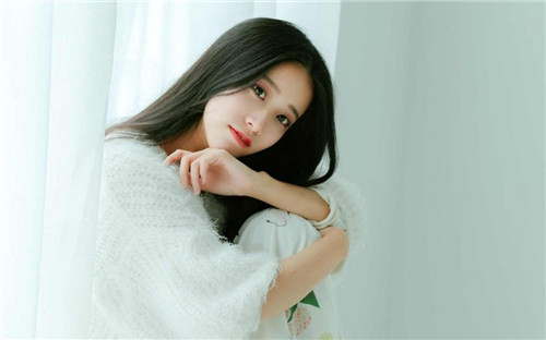 梦见别人偷自己的钱，心理暗示与财运解析解读潜意识的精妙信号，引发情感共鸣！