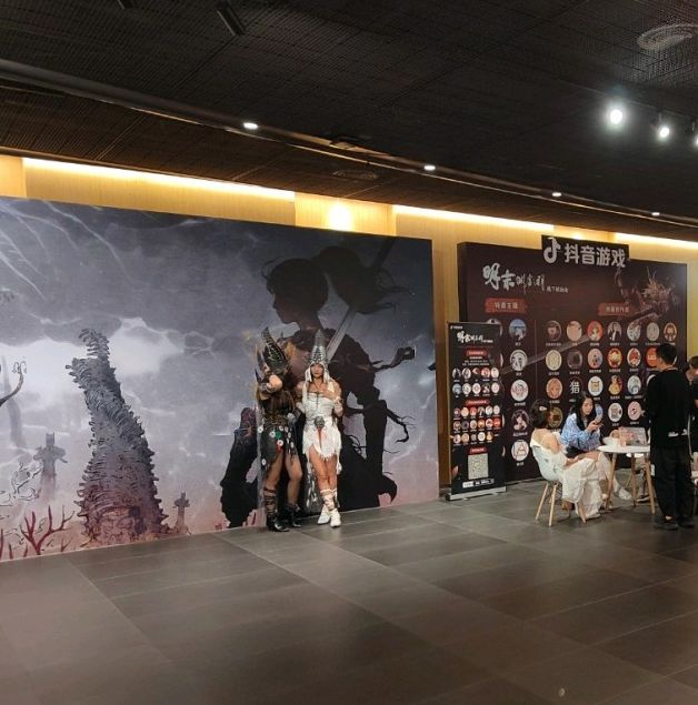 明末:渊虚之羽线下试玩为何如此火热?揭秘官方美女Coser无人问津的背后原因 明末:渊虚之羽线下试玩为何如此火热?揭秘官方美女Coser无人问津的背后原因