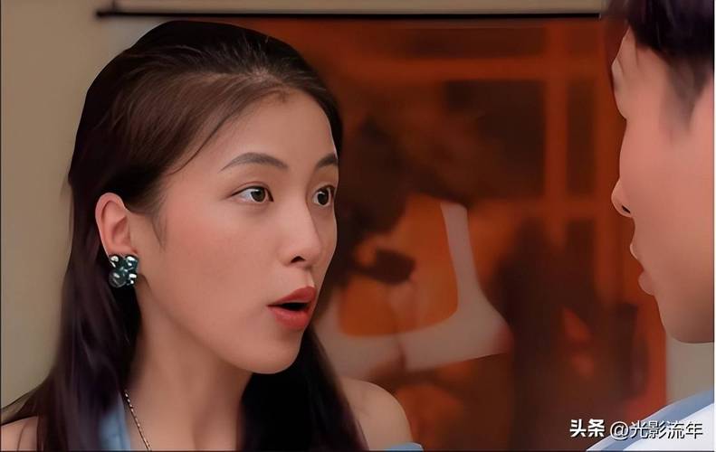 梦见应招女郎心理解析内心渴望与现实的对比分析 梦见应招女郎心理解析内心渴望与现实的对比分析