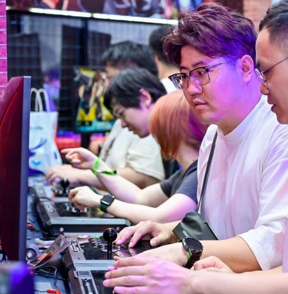 SNK北京核聚变赛段冠军揭晓，Mok直通EWC，一览游戏竞技秘诀！