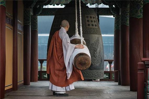 梦见敲钟人?解读其背后5个深层意义 梦见敲钟人?解读其背后5个深层意义