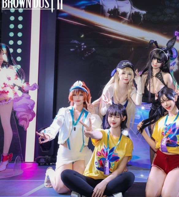 游戏魅力全开：韩援Coser Yasal完美再现英雄联盟阿狸，提升你的游戏体验！