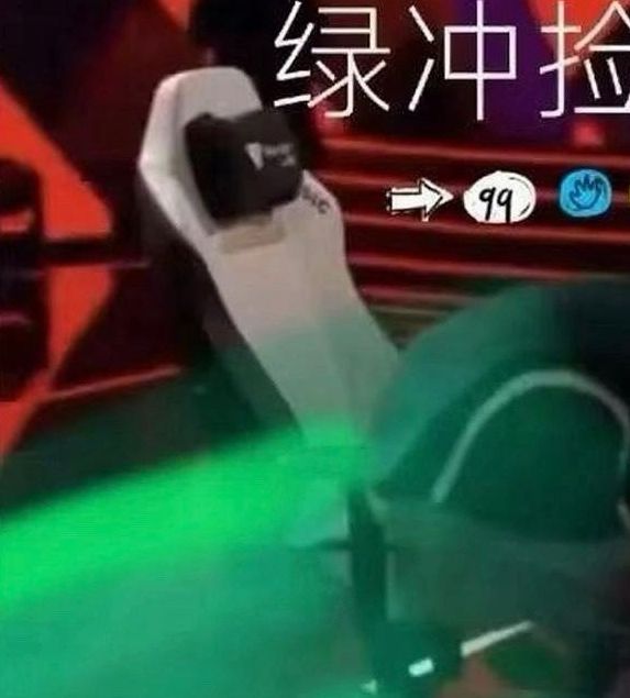 街霸6名场面: Punk为何在庆功时被小孩曾卓君丝血反杀？