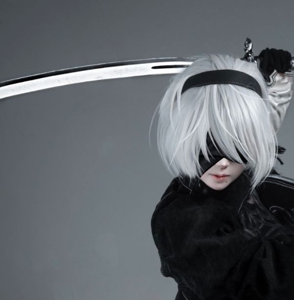 日本Coser神还原尼尔2B，网友直呼分不清原版！她是如何做到的？