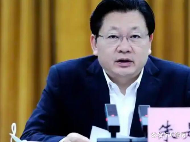 河南纪委重磅消息：网红官员朱是西为何被双开？背后原因揭晓！